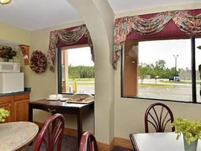 Super 8 By Wyndham Moss Point Motel Eksteriør billede